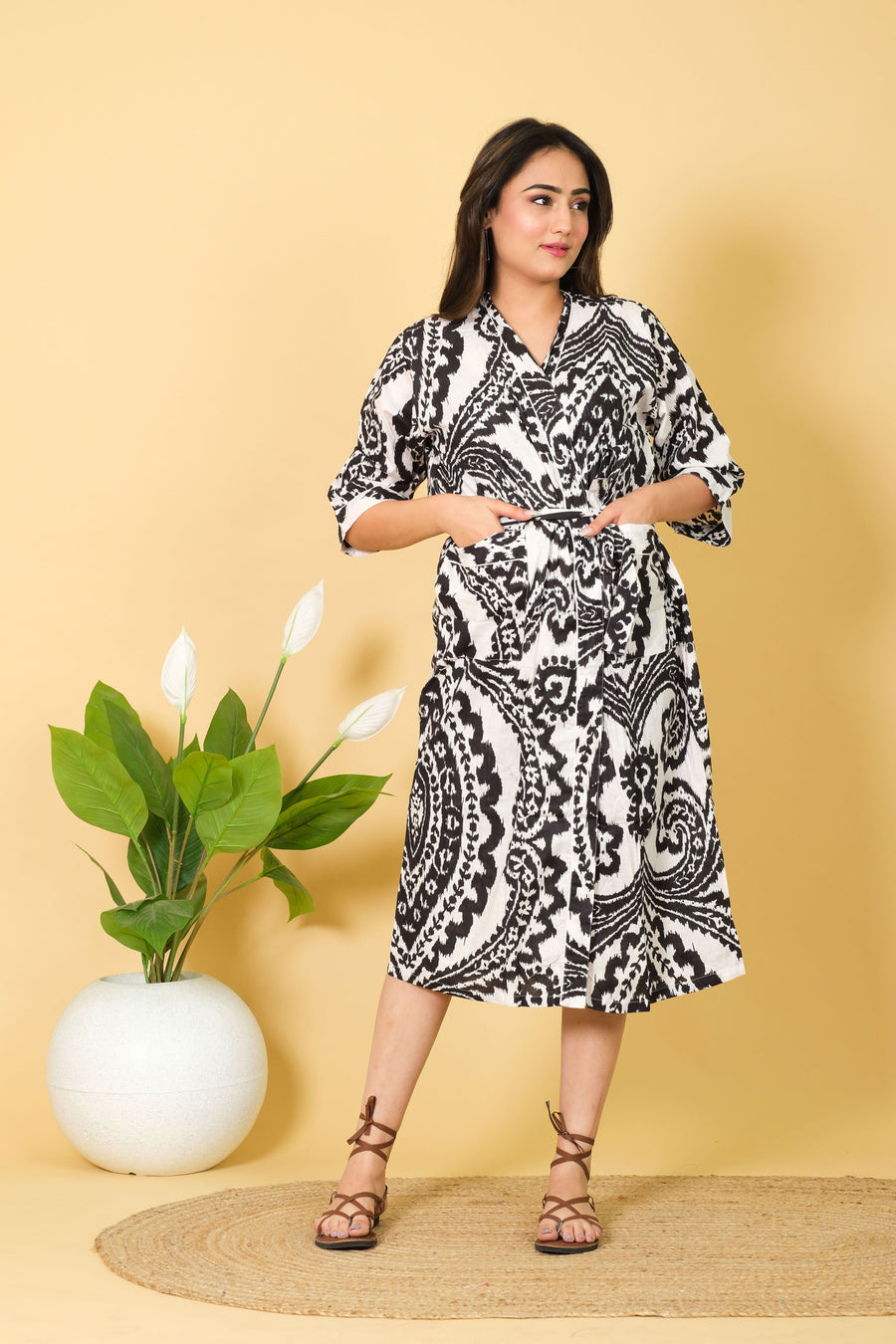 Black & White Kimono Bathrobe 100% Cotton Bathrobe With 3/4 Sleeves