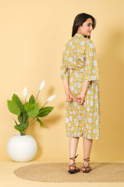 Yellow & White Color Kimono Bathrobe 100% Cotton Bathrobe With 3/4 Sleeves Floral Pattern