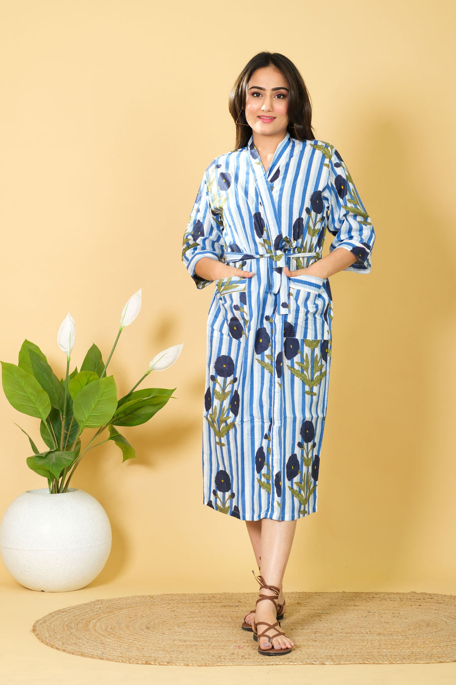 100% Cotton Bathrobe 3/4 Sleeves Bathrobe Blue Color Cotton Bathrobe For Womens