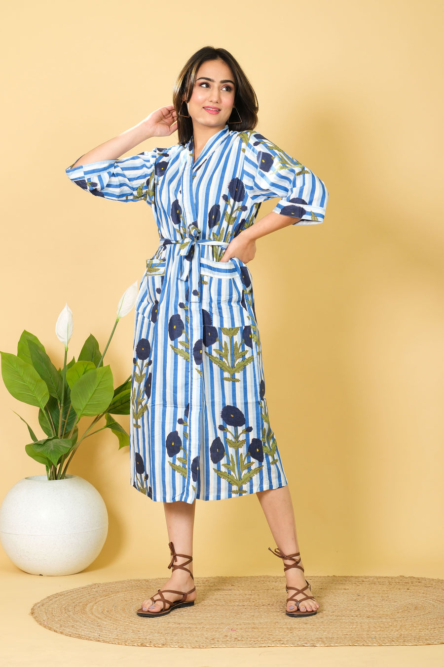 100% Cotton Bathrobe 3/4 Sleeves Bathrobe Blue Color Cotton Bathrobe For Womens