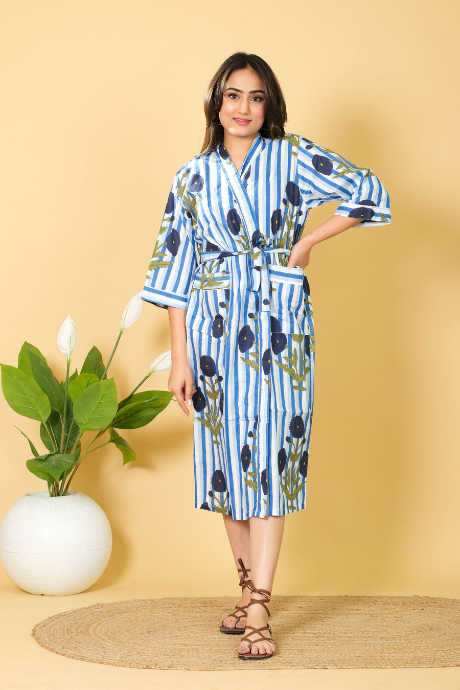 100% Cotton Bathrobe 3/4 Sleeves Bathrobe Blue Color Cotton Bathrobe For Womens