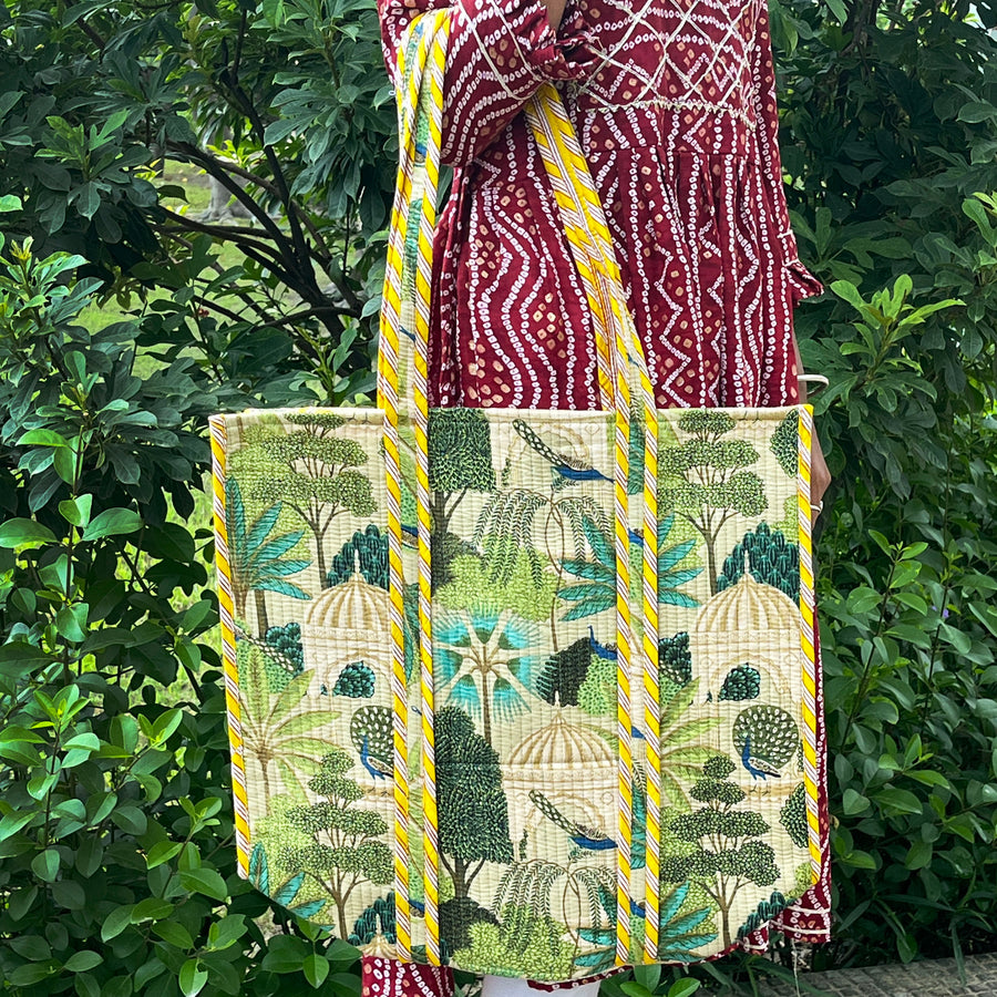 Jungle Green Floral Bird Print Tote Bag: Nature-Inspired Everyday Companion